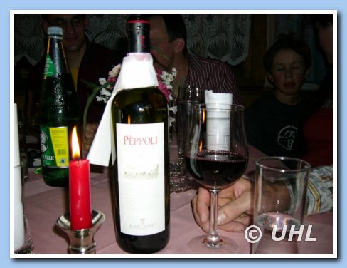 Silvester wird mit einem Chianti-Wein gefeiert